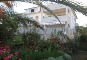 Apartments Ivo